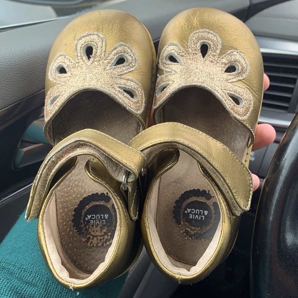 Livie and Lucas size 11 good used condition
